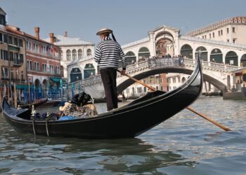 Il comune di Venezia propone il "VEN-PASS"