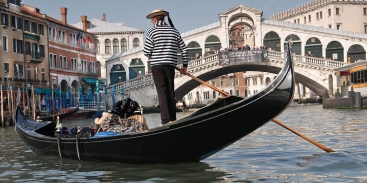 Il comune di Venezia propone il "VEN-PASS"
