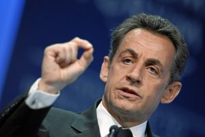 Nicolas Sarkozy: "UE balli sul ciglio del vulcano"