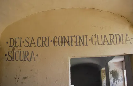 I sacri confini della Patria li difendono gli italiani