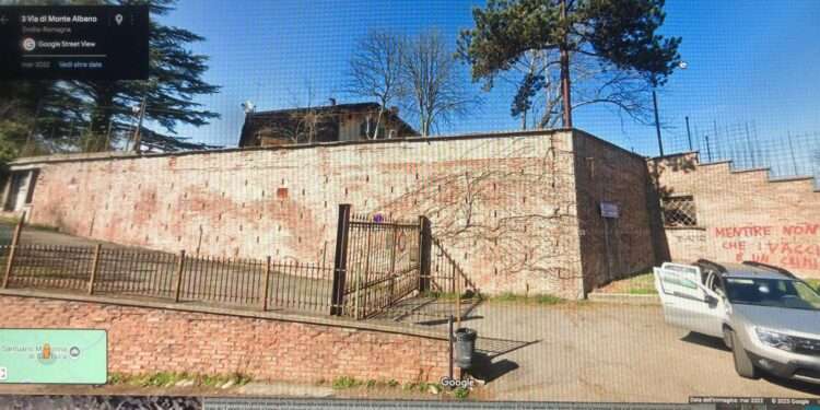 Mattia Santori e la giunta di Matteo Lepore vogliono lasciare il segno: un enorme murales davanti al Santuario di San Luca