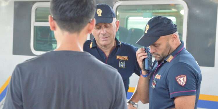 Bimba aggredita da straniero alla stazione di Bologna: ecco i limiti del decreto sicurezza varato dal governo.
